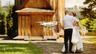 Bodas con Drones: Todo lo que necesitas saber para captar tu evento desde el aire